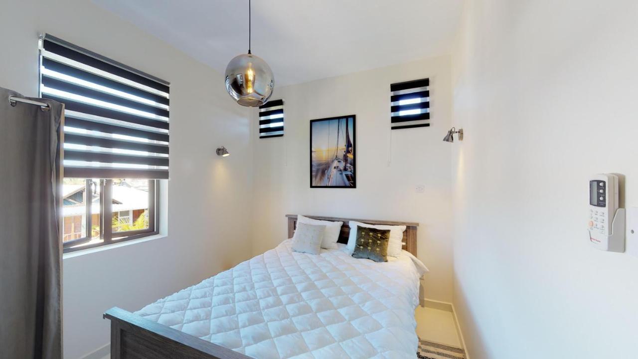Penthouse - Private Roof Terrace - Sea & Mountain View Διαμέρισμα Grand Bay Εξωτερικό φωτογραφία